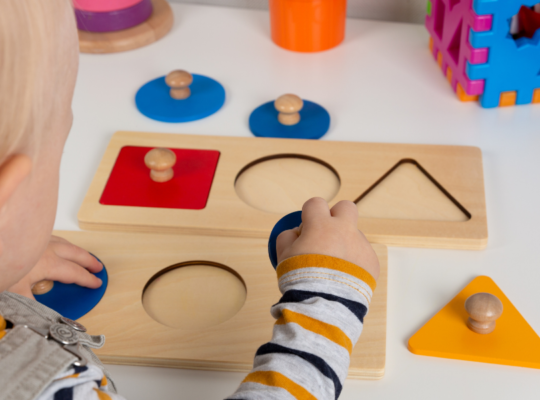 jeux-montessori-enfant-1-an-3-ans